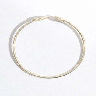Gold Tone Wire Bracelet with CZ Clover Ends – One Size