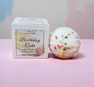 Birthday Cake Pop Inspired Bath Bomb – Vanilla Scented Fizzy Treat