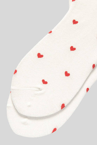 White Crew Socks with Red Hearts for Women – Cute Heart Pattern